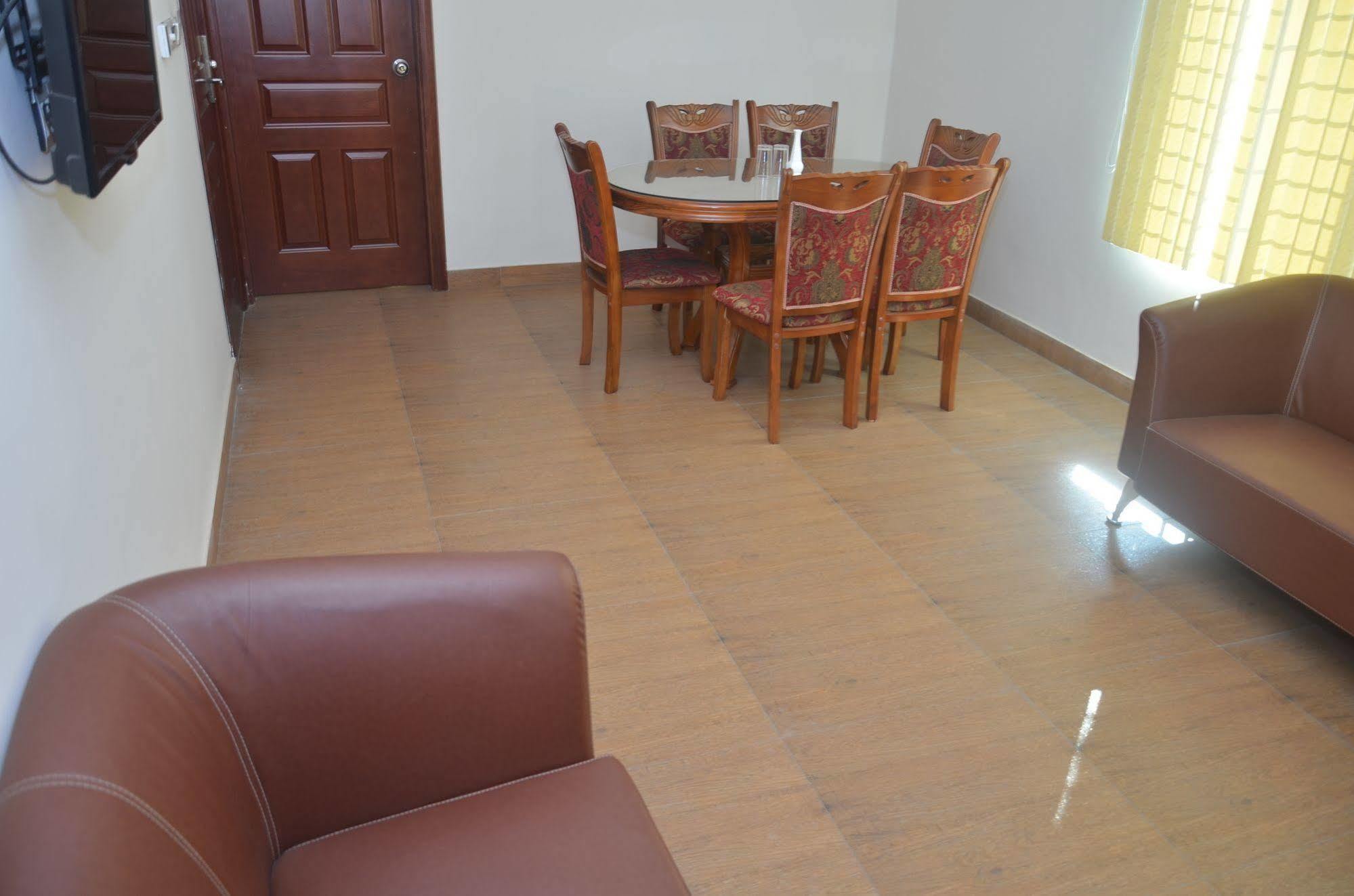 La Rose Hotel Srihotto Zewnętrze zdjęcie