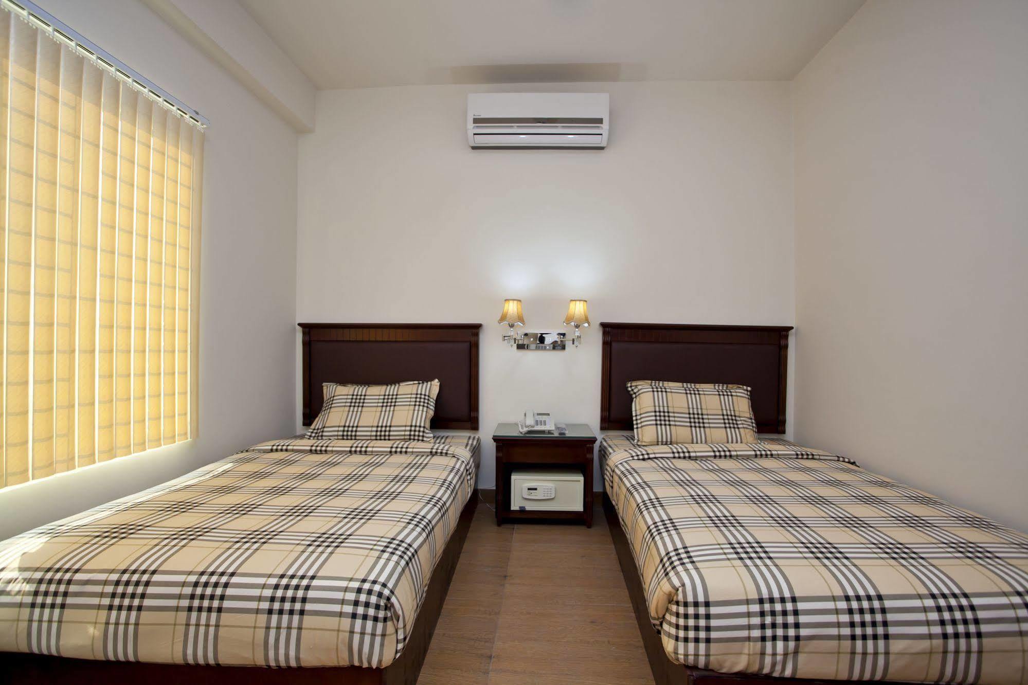 La Rose Hotel Srihotto Zewnętrze zdjęcie