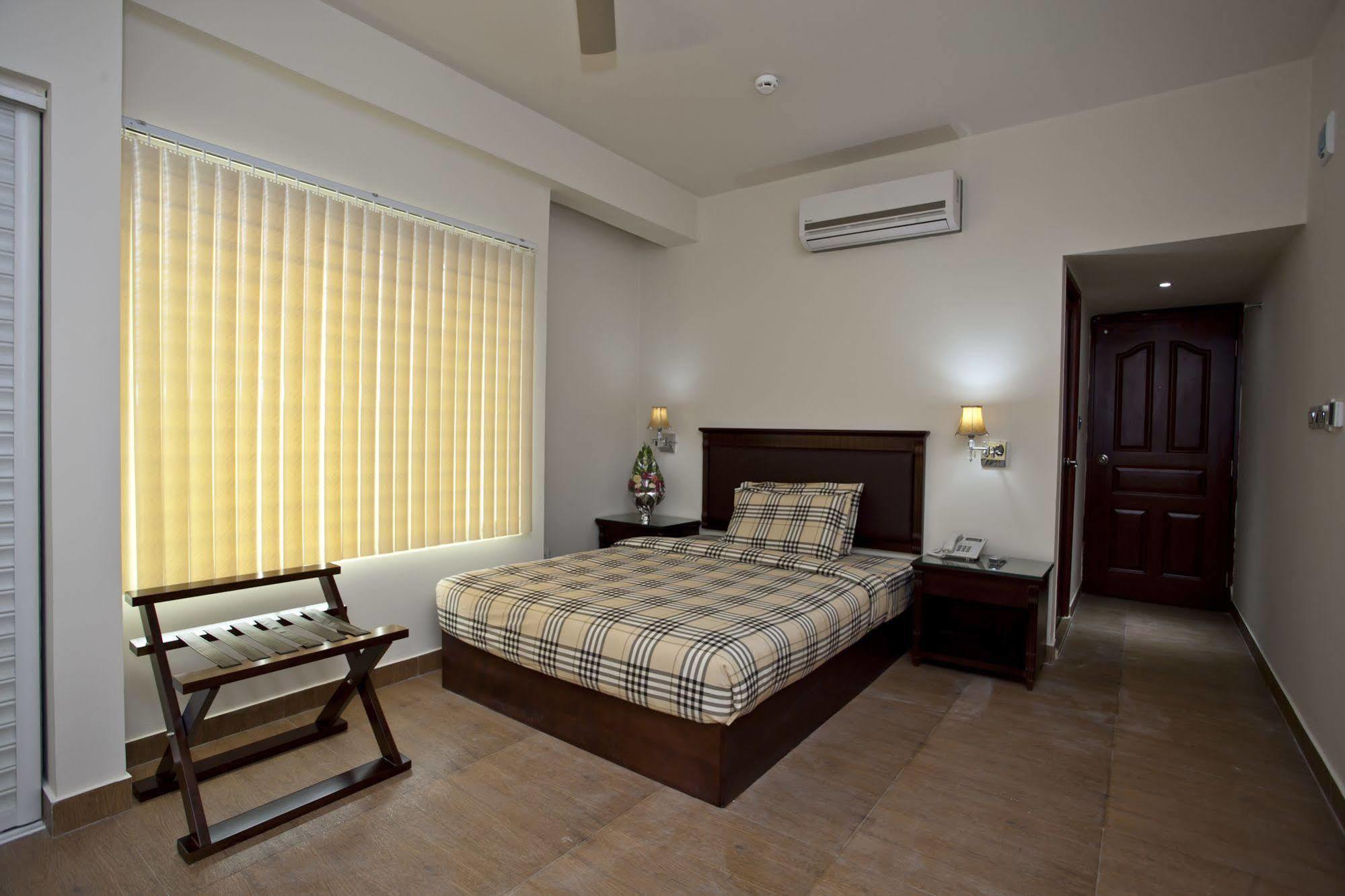 La Rose Hotel Srihotto Zewnętrze zdjęcie